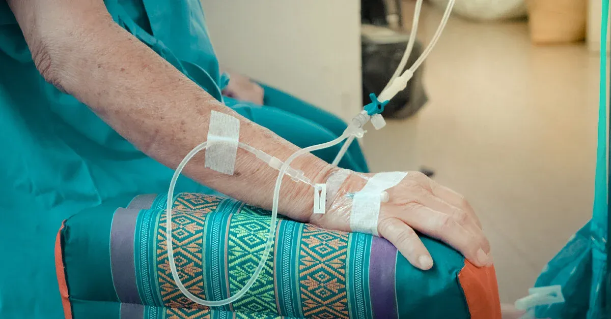 Imunidade baixou durante a quimioterapia, devo tomar soro com vitamina?